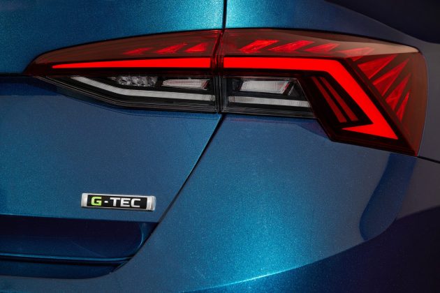 Nová Škoda Octavia CNG-detail nápisu na karosérie