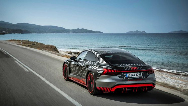 Audi RS e-tron GT (2021):jazdy na Rhodose najvýkonnejší elektromobil