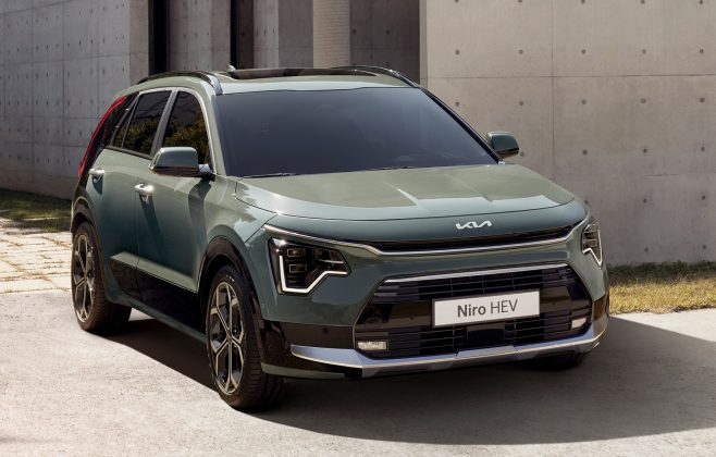 Kia-Niro (2023) -1-