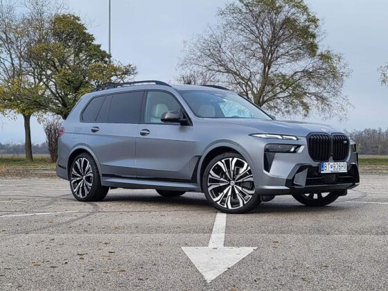 BMW X7 M60i xDrive (1)